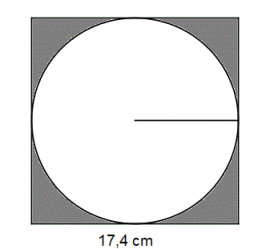Kvadrat med sidelengde 17,4 cm. Inne i kvadratet er det en sirkel som tangerer kvadratet midt på hver av de fire sidene. Det skraverte området er kvadratet utenom sirkelen